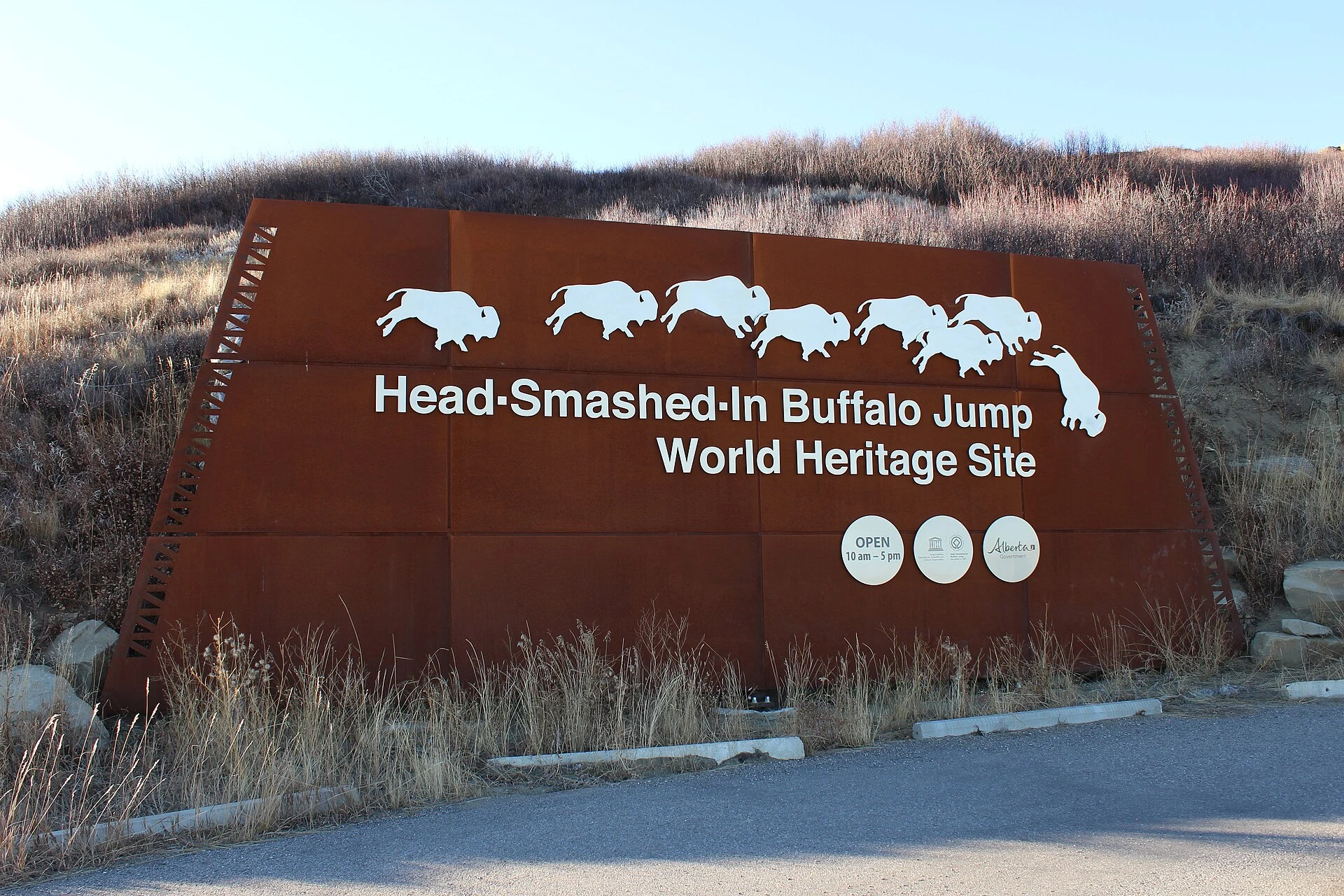 Cliff and open prairie at Head-Smashed-In Buffalo Jump, Alberta.