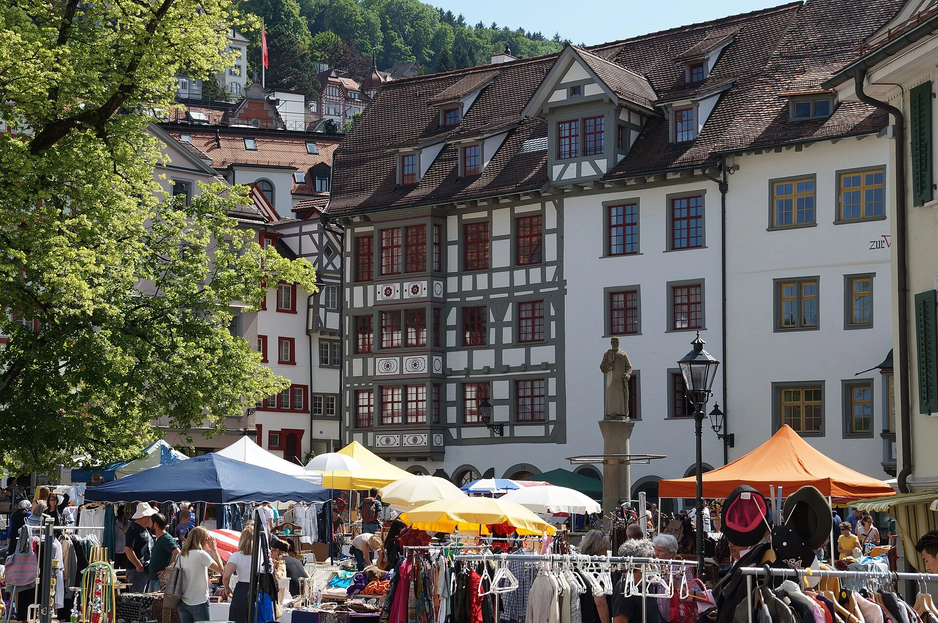 Square and cathedral in the Abbey District of St. Gallen