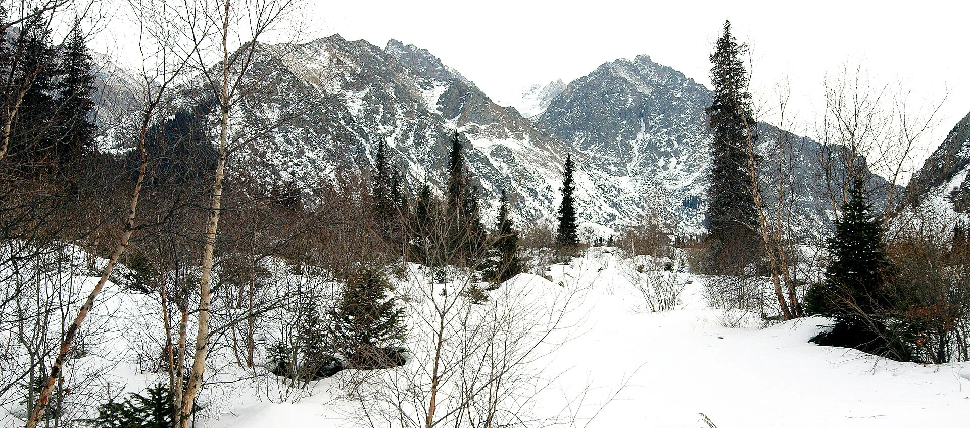 Hikers on the Ak-Sai Valley trail in Ala-Archa National Park.
