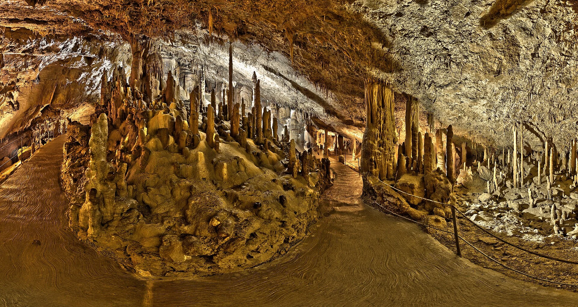 Underground canyon and Cerkvenik Bridge in Škocjan Caves.