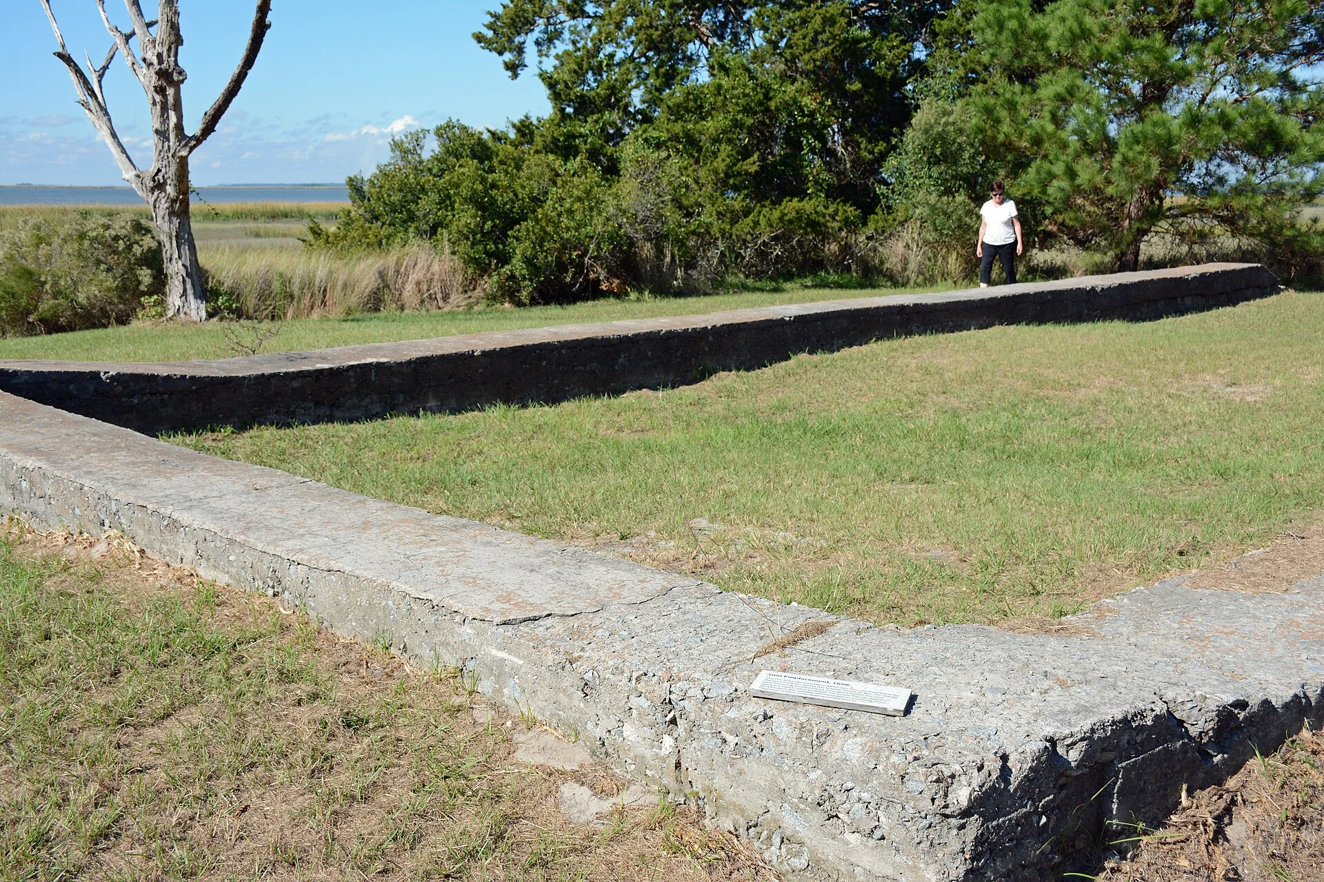 Hog Hammock community setting on Sapelo Island, without identifiable residents.