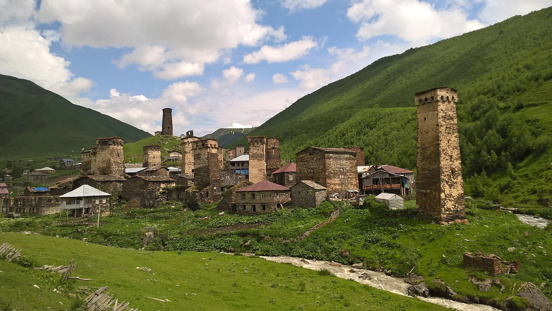 Tower houses and a lane in Chazhashi, within the Ushguli community.