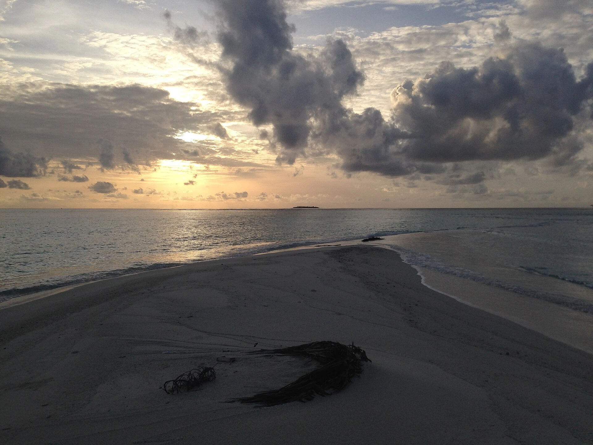 Indian Ocean island landscape as geographic context for the Maldives