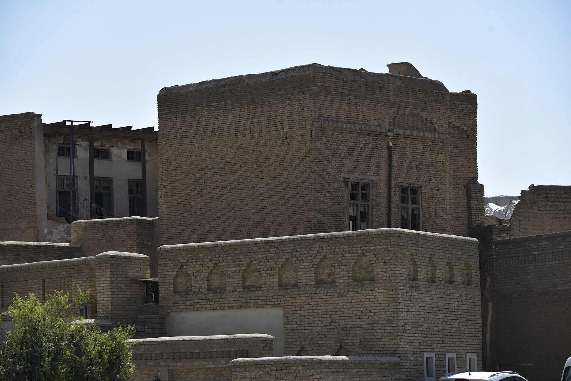 Narrow lane and traditional houses inside Erbil Citadel.