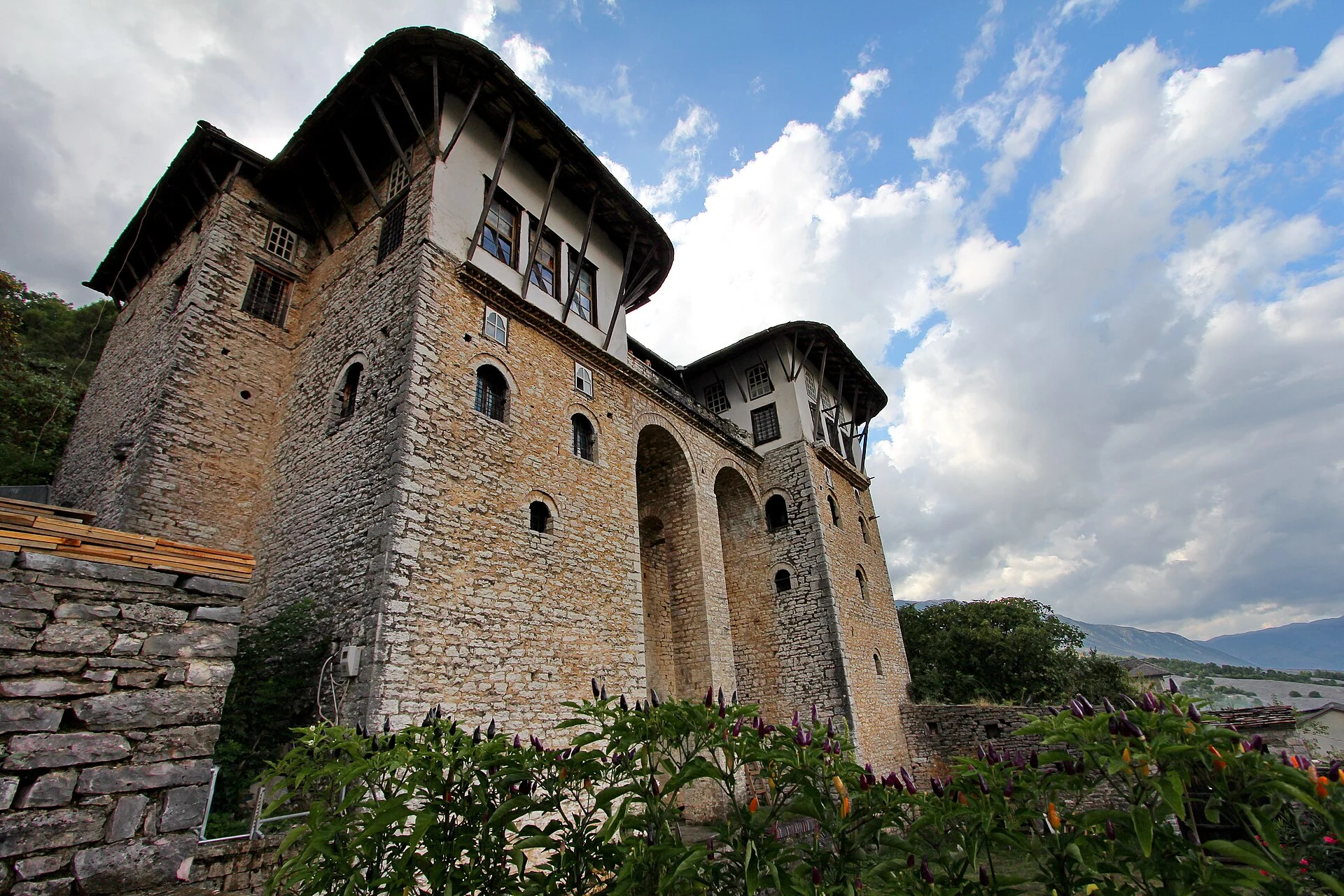 Zekate House